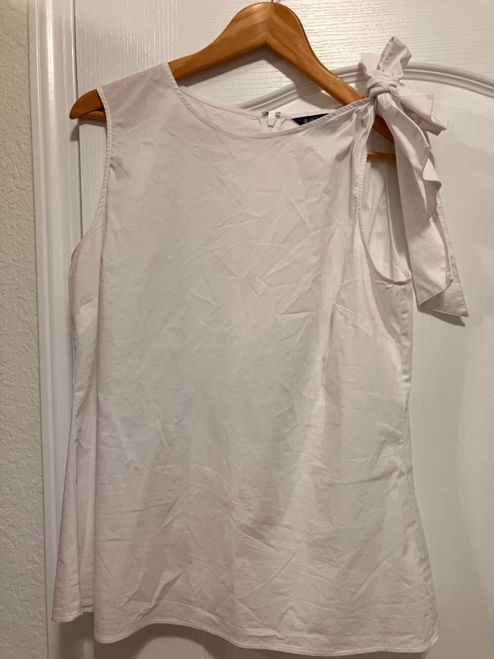 Brooks Brothers White Bow Shoulder Shell Top – Size 14 - Picture 2 of 5